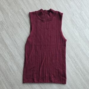 Evereve Sleeveless Mock Neck Ribbed Tank - Burgundy